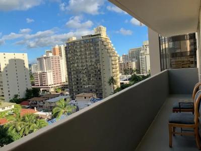 Tropical Studios At Marine Surf Waikiki - Free Parking - Best Location - Full Kitchen - Swimming Pool - 24