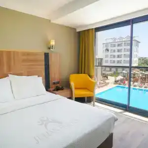 Julian Marmaris - 33