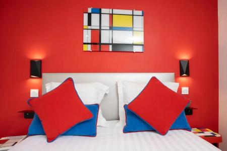 Hôtel Du Mont Dore Batignolles - 49