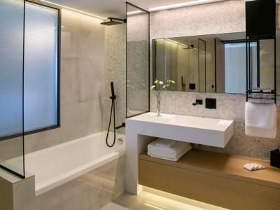 Mercure Larnaca Beach - 9