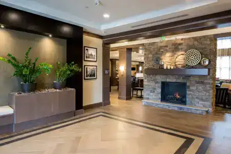 Home2 Suites by Hilton Albany Airport/Wolf Rd - 43