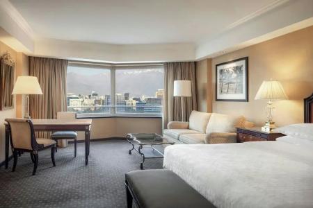Sheraton & Convention Center - 34