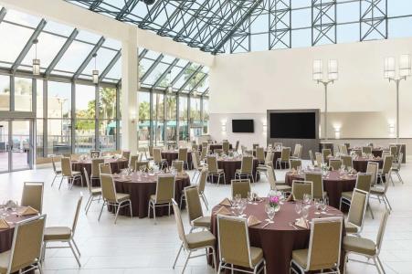 DoubleTree by Hilton Orlando Airport - 28