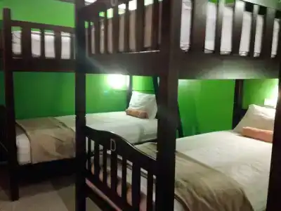 Silla Patong Hostel - 30