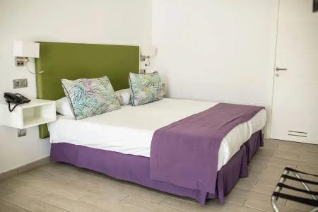 IG Nachosol Atlantic & Yaizasol by Servatur - Adults Only - 186