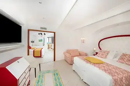 Eden Roc Suites - 78