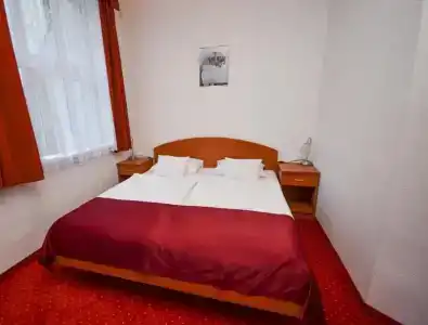 Broadway City Guesthouse - 1