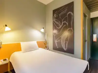 Ibis Milano Centro - 10