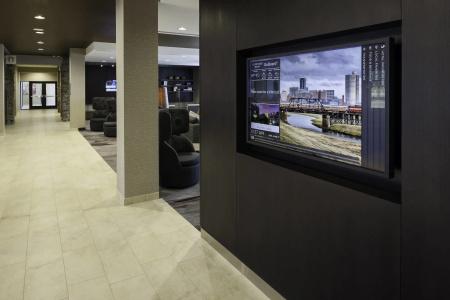 Courtyard by Marriott Alliance Town Center - 27