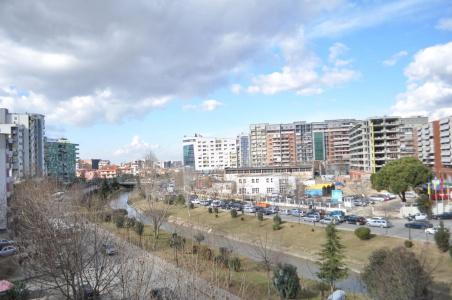 Oda Tirana - 16