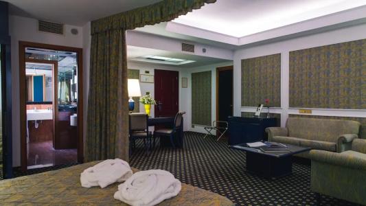 Grand Excelsior's - 203