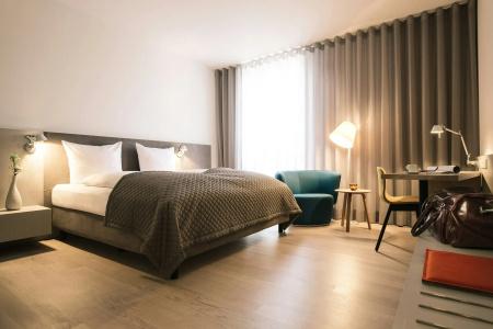 Maximilians Boutique-Landau - 26