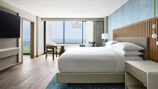 Vea, a Marriott & Spa - 77