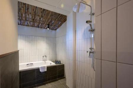 Rose Bay Resort - 93
