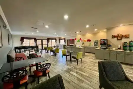 Quality Inn & Suites Near University - 20