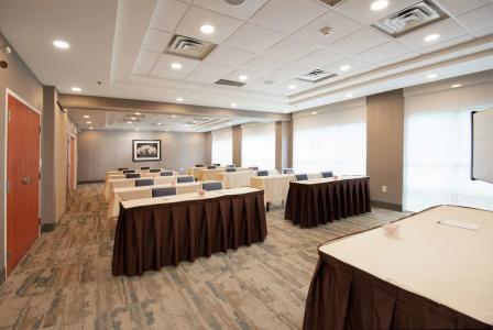Hampton Inn & Suites by Hilton - 16