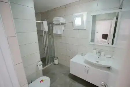 Art Suites - 7