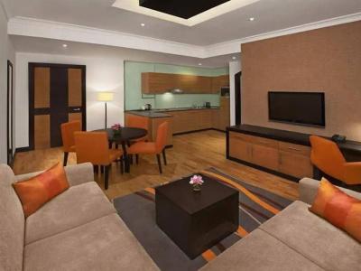 DoubleTree by Hilton and Residences Dubai – Al Barsha - 11