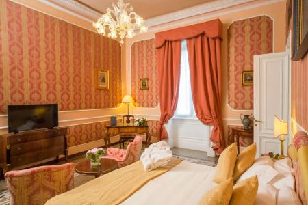 Bristol Palace - 4