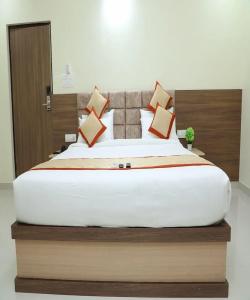 8th Mile Suites - 1