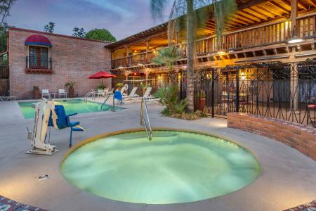 Comfort Suites At Sabino Canyon - 22