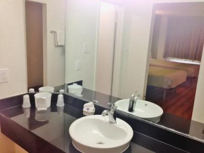 6-Austin, TX - Midtown - 16