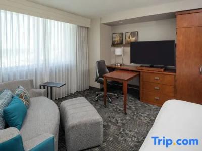 Courtyard by Marriott Miami Airport - 56
