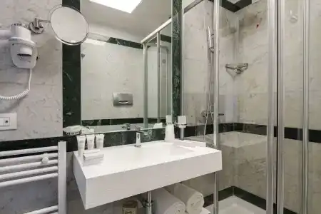 Seawaters & Medical Spa - 9
