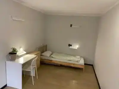 CASH/BACK HOSTEL - 1
