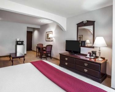 Quality Inn Grand Suites Bellingham - 49