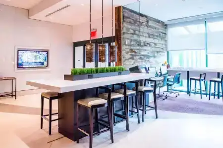 Courtyard By Marriott New York Jfk Airport - 24