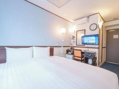 Toyoko Inn Shin-Osaka-eki Higashi-guchi - 81