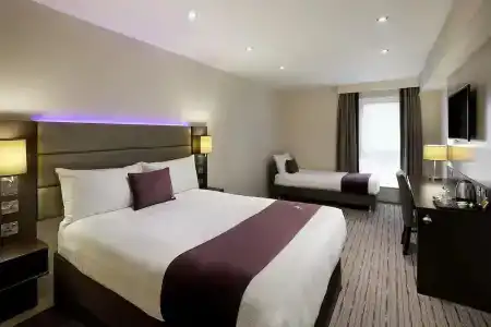 Premier Inn - Prestwich - 28