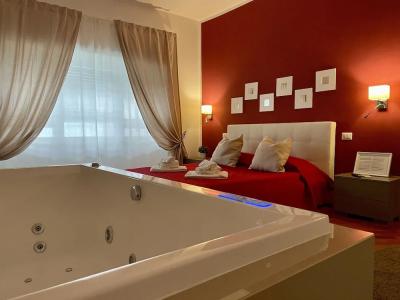 Le Coq Suites - 100