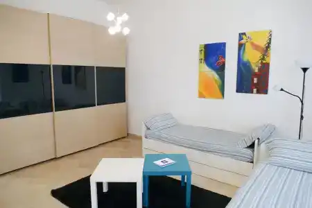 Visa Residence - 77