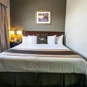 Pointe Plaza - 32