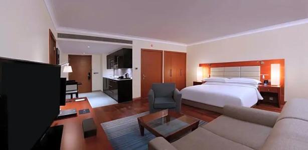 Hilton Bangalore Embassy GolfLinks - 69