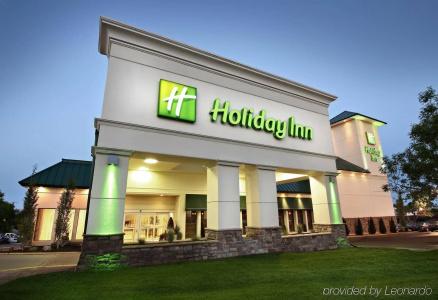 Holiday Inn Macleod Trail South - 0