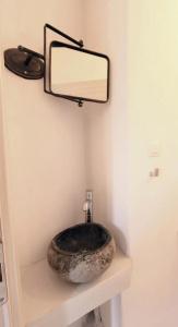 Mesanto Luxury Suites - 147