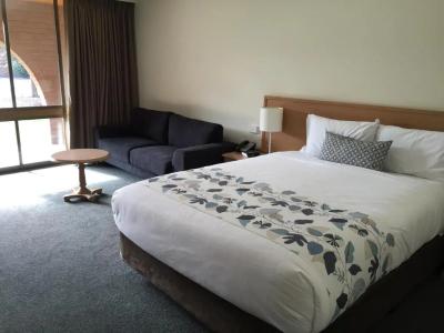 Bell Tower Inn - 27