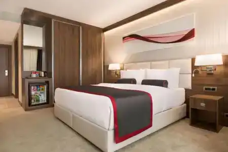 Ramada - 29