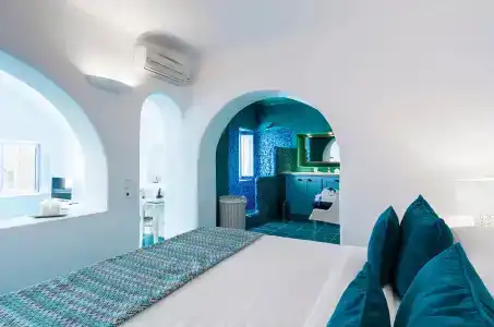 Astra Suites - 405