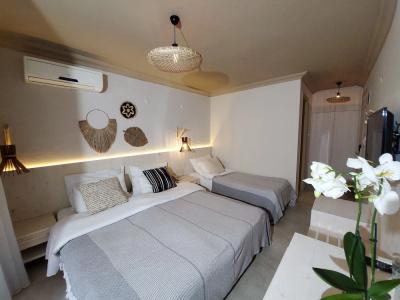 Sun By En Vie Beach - 10