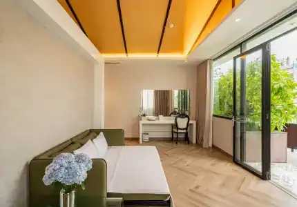 a&Em Saigon - 82