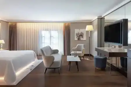 JW Marriott Istanbul Bosphorus - 37