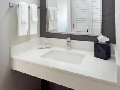 Courtyard by Marriott - 43