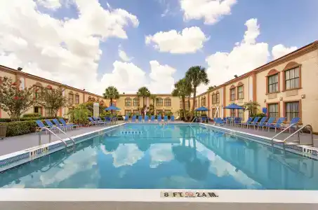 La Quinta Inn by Wyndham Orlando International Drive North - 4