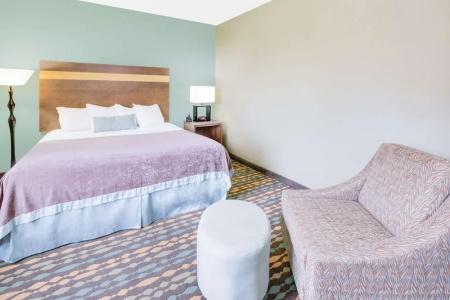 Wingate by Wyndham - 15