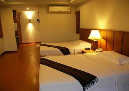 Sailom Bangsaphan - 3