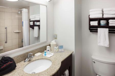 Hampton Inn & Suites-Bricktown - 7
